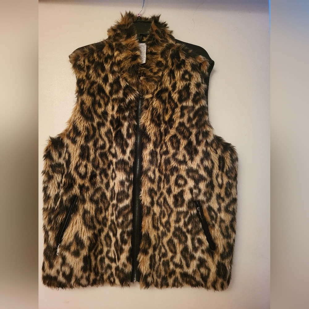 Leopard Print Faux Fur Vest